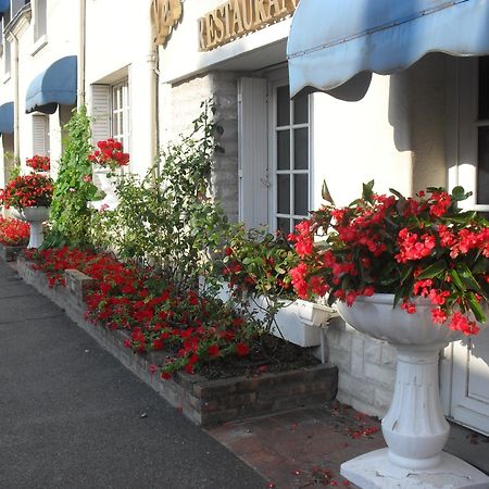 Hôtel de France - Restaurant Les Rois de France Le Controis-en-Sologne Exterior foto